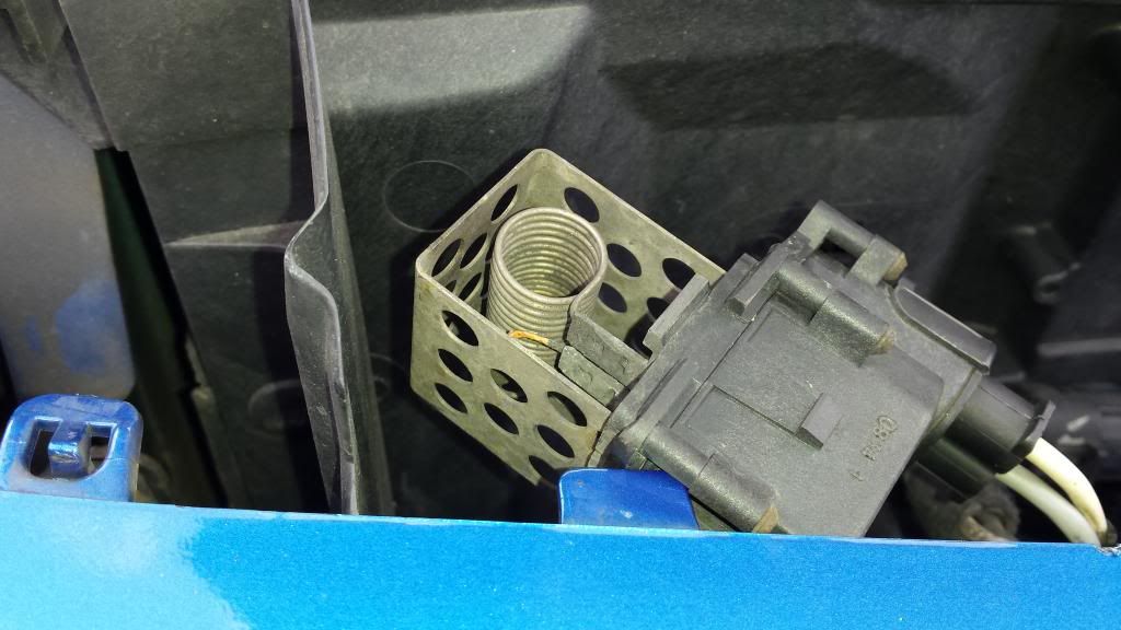 Cooling fan resistor Peugeot Forums