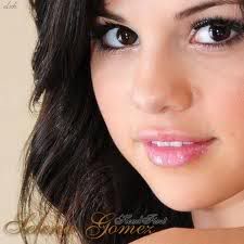 Selena Gomez Pictures, Images and Photos