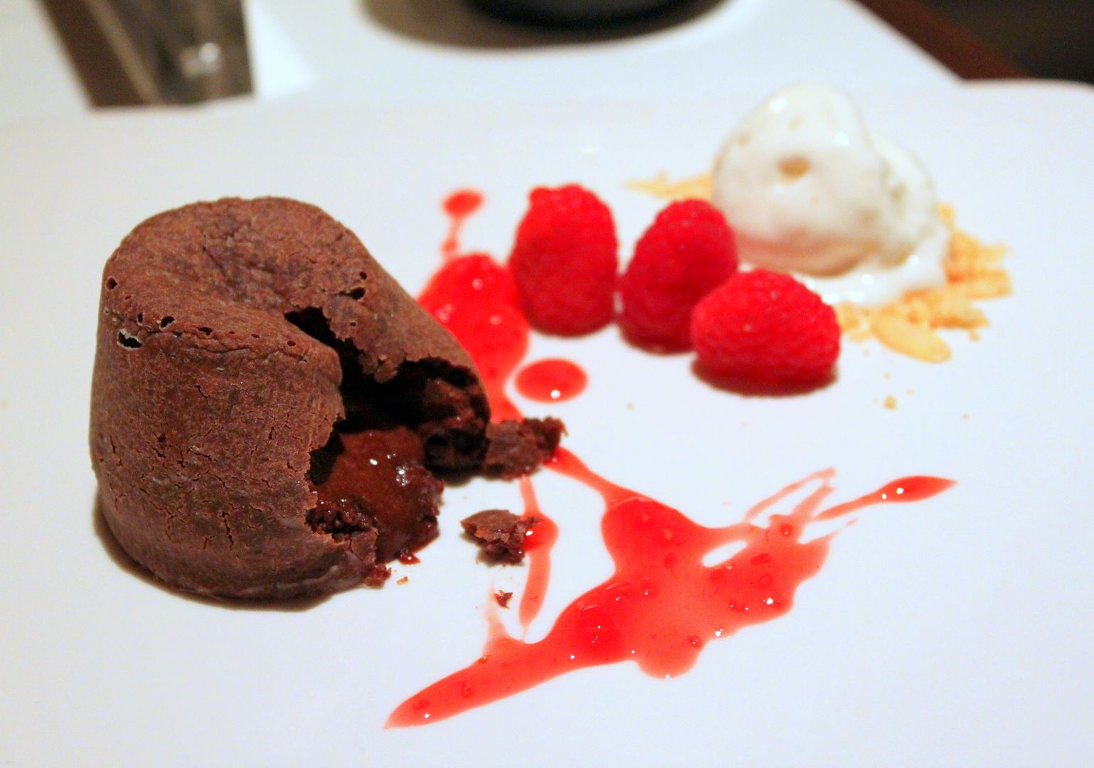 http://i1135.photobucket.com/albums/m631/yumyumformytumtum/Bistro%20Soori/IMG_2434.jpg?t=1340903992