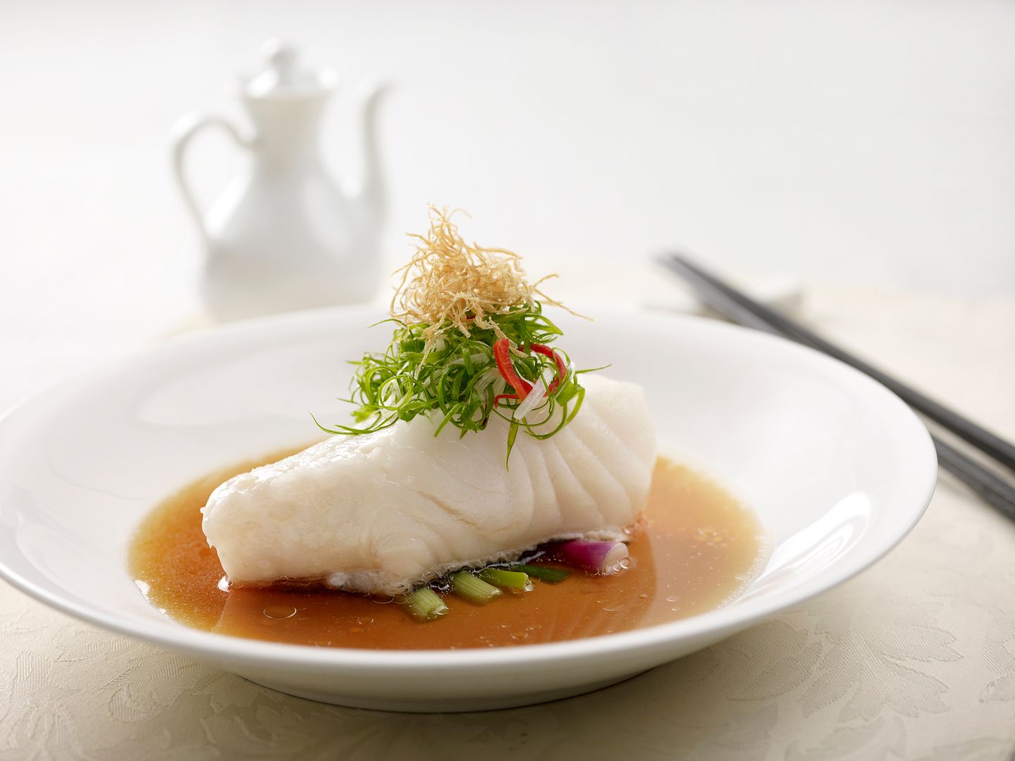 http://i1135.photobucket.com/albums/m631/yumyumformytumtum/Din%20Tai%20Fung%20RWS/HongKongClassicSteamedCodFilletwithSuperiorSoySauce.jpg?t=1319773207