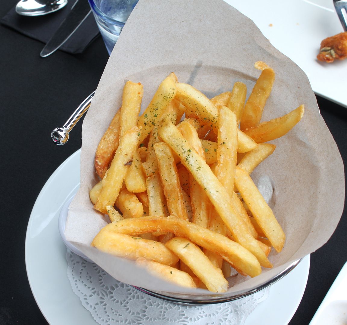 http://i1135.photobucket.com/albums/m631/yumyumformytumtum/Skyloft%20tasting/IMG_3646.jpg?t=1345369902