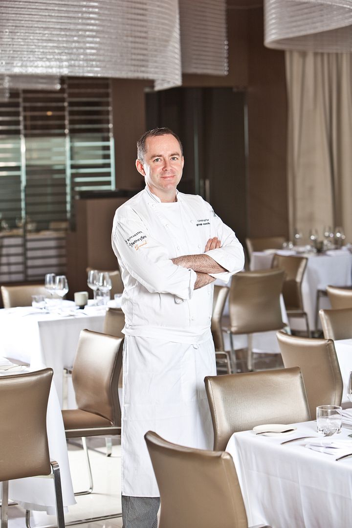 http://i1135.photobucket.com/albums/m631/yumyumformytumtum/Stellar%20at%201%20Altitude/ChefChristopherMillar.jpg?t=1314343207