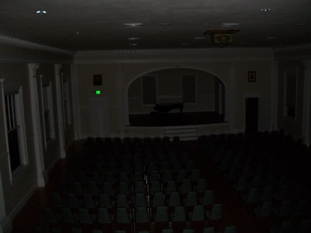 http://i1135.photobucket.com/albums/m640/ghostfinder8/100_1161.jpg