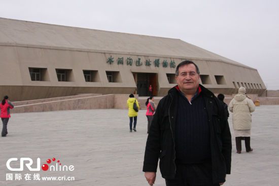 Foto oficial distribuida por la sección inglesa,a la entrada del Museo del Sitio Arqueológico. Foto oficial distribuida por la sección inglesa,a la entrada del Museo del Sitio Arqueológico.
