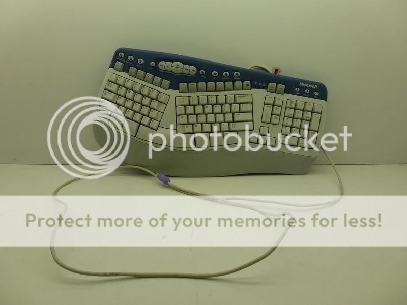 Microsoft Natural multimedia keyboard 1.0A RT9470 PS/2 Keyboard  